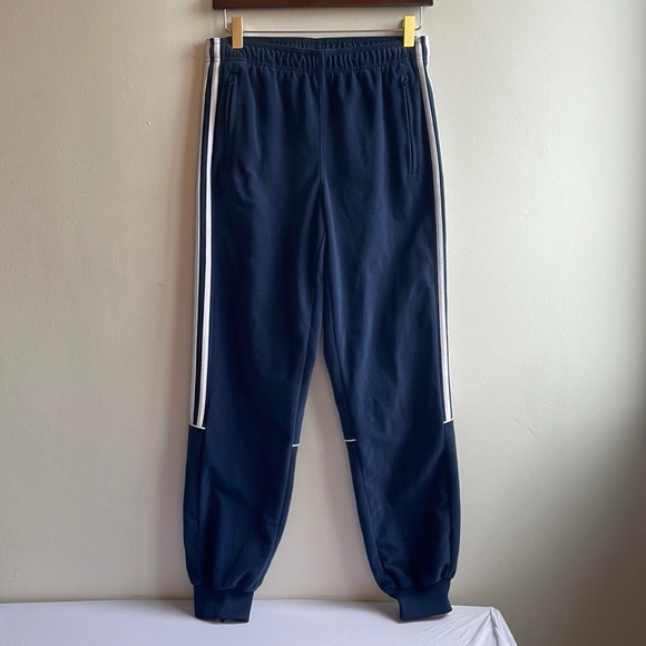 Fuzzy Blue Adidas Joggers Youth Large - Picture 2 of 6
